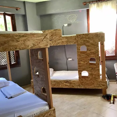 Hostal Funky Monkey Hostel&pub Antalya